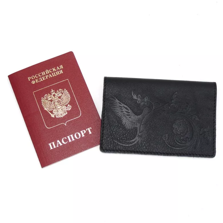 Обложка для паспорта черная кожаная ОП-71 Птица Обложка для паспорта черная кожаная ОП-71 Птица