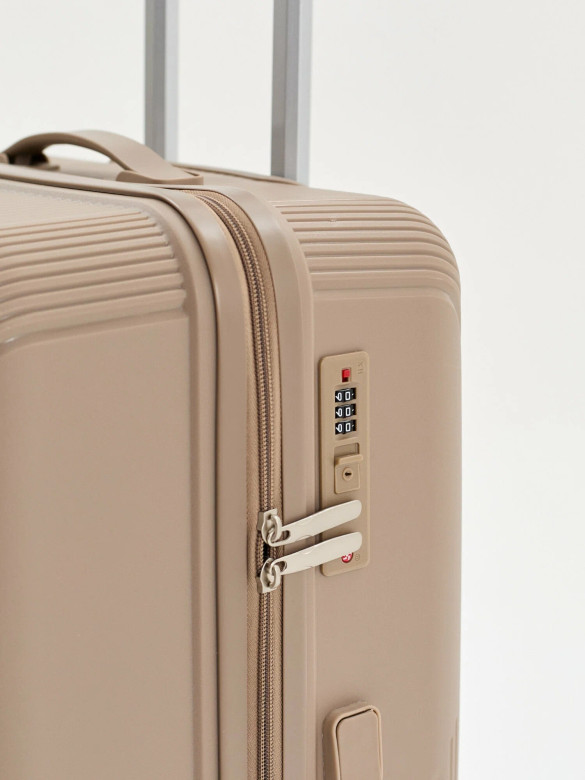 Чемодан L'Case, Riga без расширения Чемодан L'Case, Riga без расширения