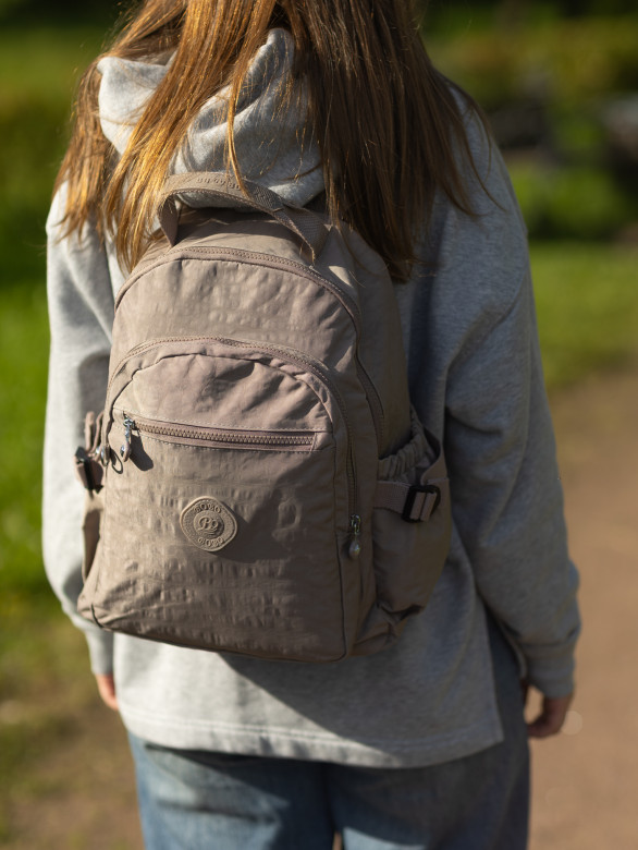 Рюкзак городской Bobo 5806-6 тёмно-бежевый Рюкзак городской Bobo 5806-6 тёмно-бежевый