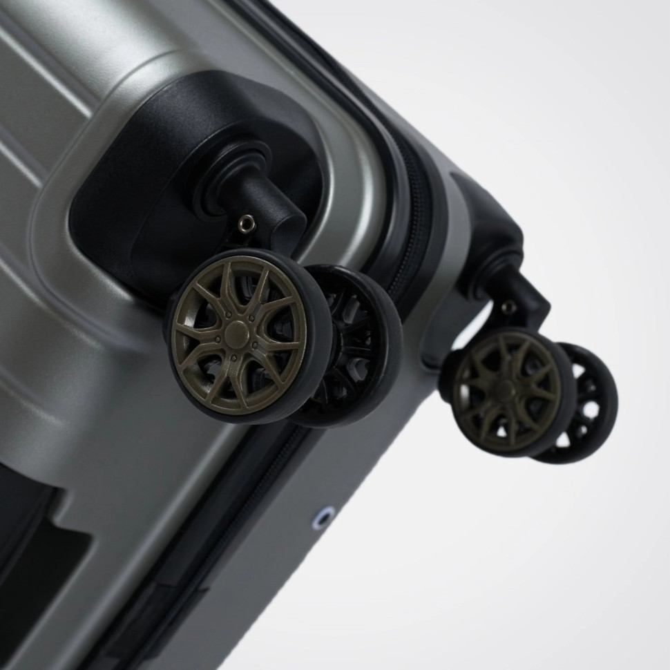 Чемодан Eberhart Phantom 15P-004 4 колеса золото