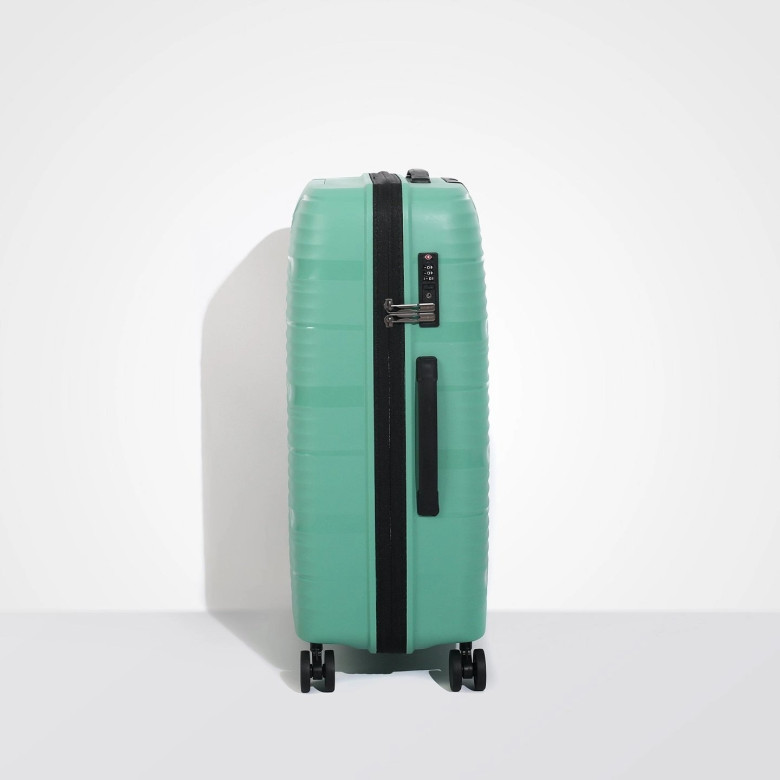 Чемодан Eberhart Wave 46W-022 полипропилен 4 колеса зелёный