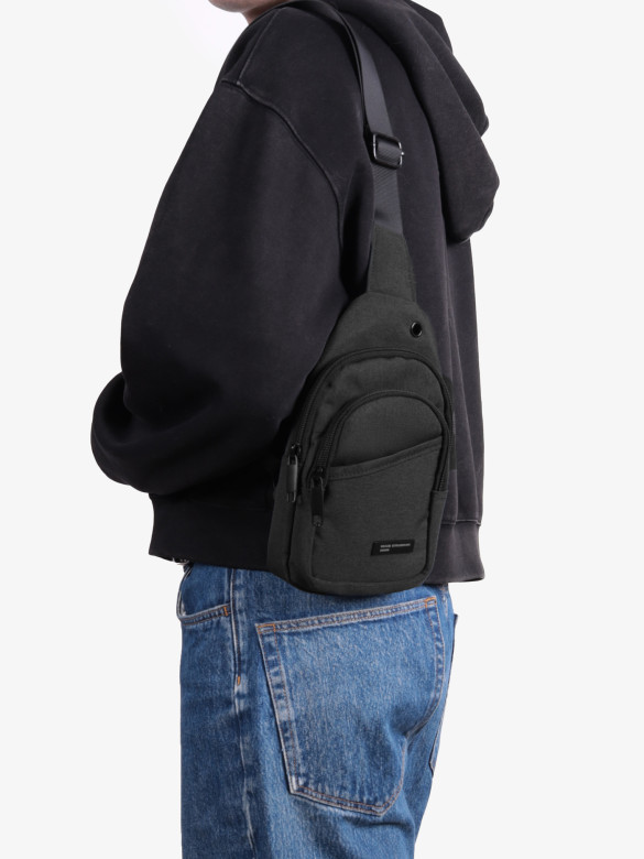 Рюкзак на одно плечо Baggins 3737 черный