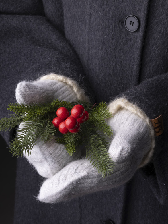 Варежки женские Корона 6559 св.серые