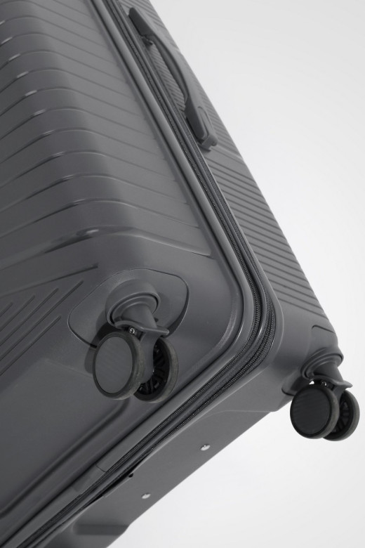 Чемодан Eberhart 49M Miracle полипропилен 