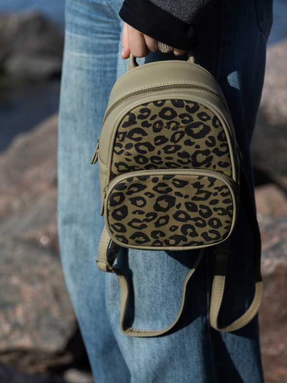 Рюкзак городской David Jones 7637 olive branch Рюкзак городской David Jones 7637 olive branch