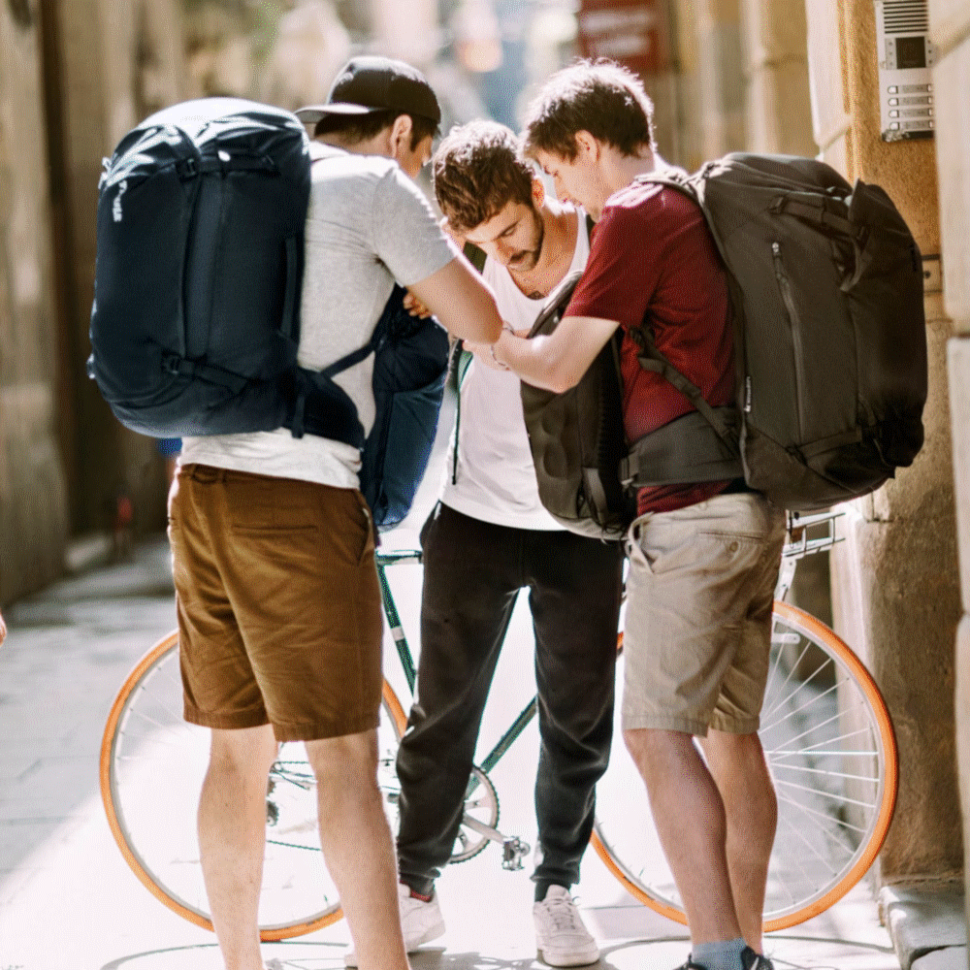 Туристический рюкзак Thule Landmark Travel Pack, 70L, Deep Khaki Туристический рюкзак Thule Landmark Travel Pack, 70L, Deep Khaki