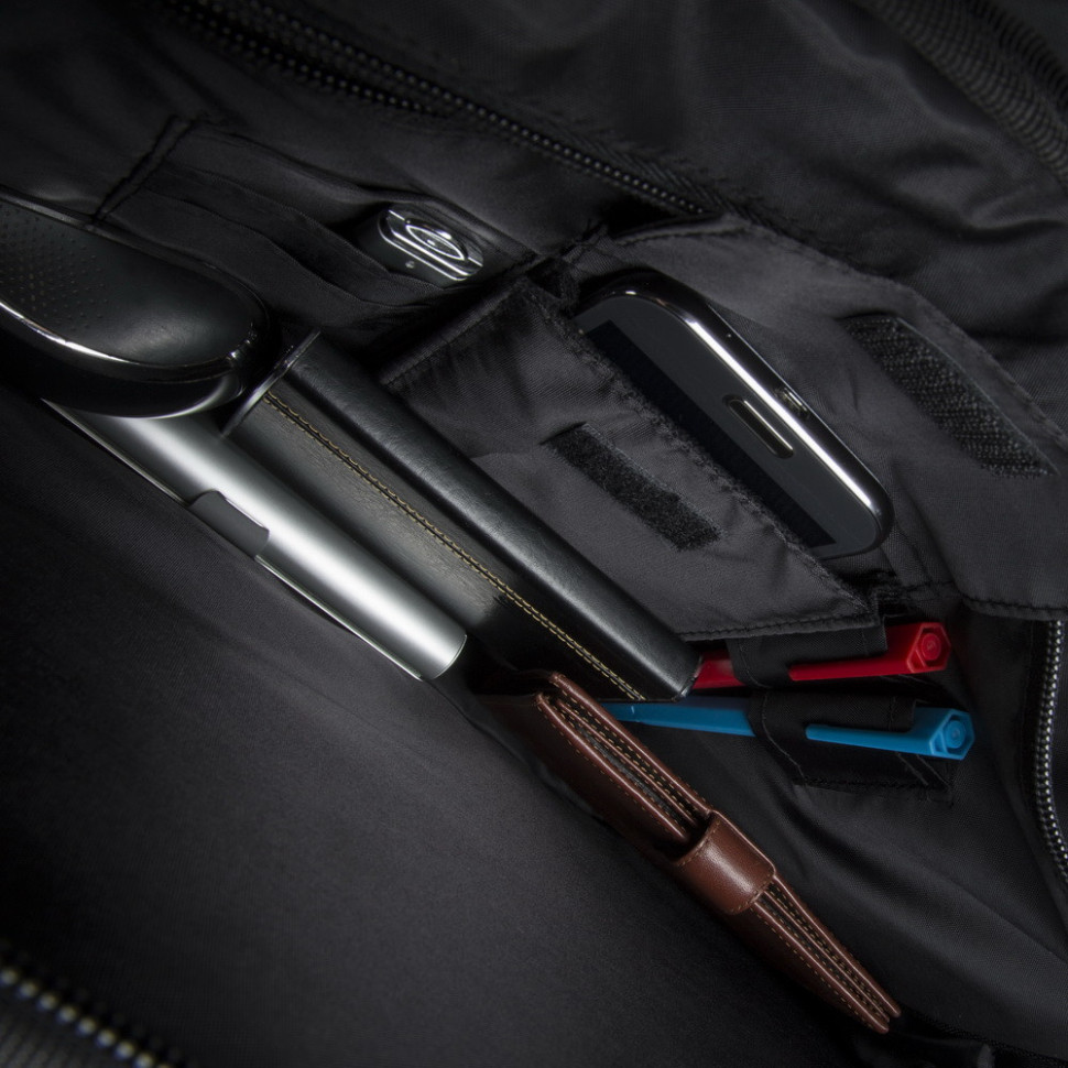 Сумка-трансформер для ноутбука 16", 8290 charcoal black Сумка-трансформер для ноутбука 16", 8290 charcoal black