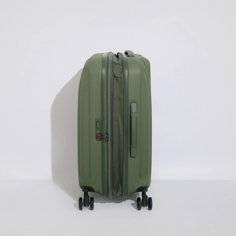 Чемодан Eberhart 06R Riviera 4 колеса Чемодан Eberhart 06R Riviera 4 колеса