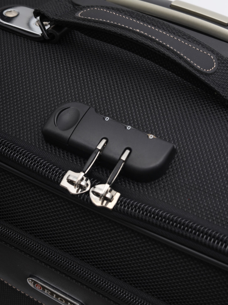 Кейс-пилот Rion+, 423 черный 16"  Кейс-пилот Rion+, 423 черный 16"