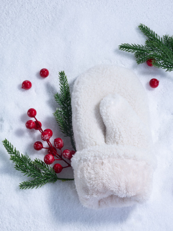 Варежки женские Baggins барашки молочные