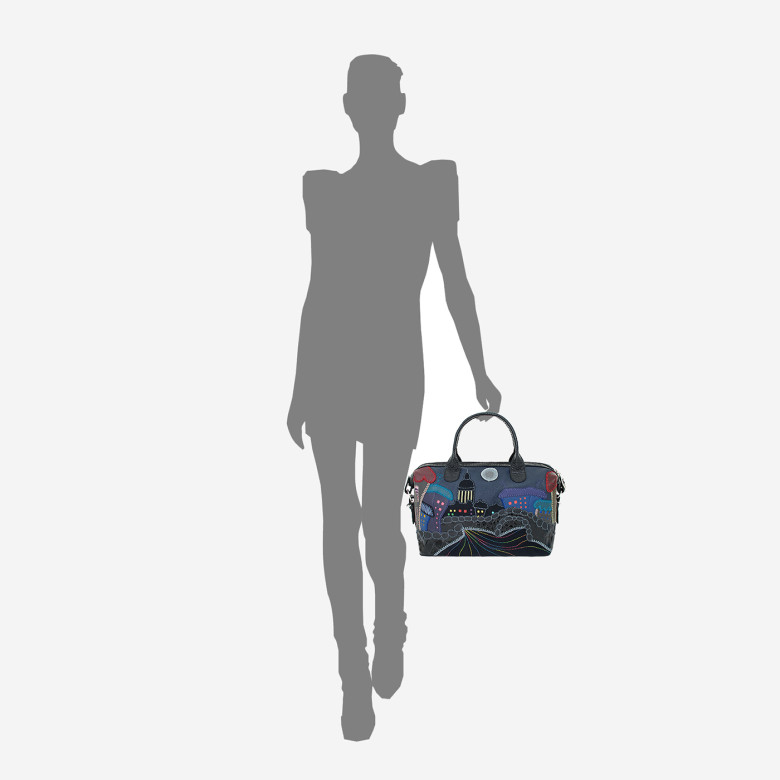 Сумка женская Protege, ДС-195-238 Город №29 чёрная Сумка женская Protege, ДС-195-238 Город №29 чёрная