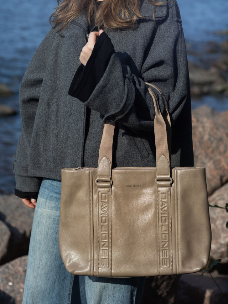 Сумка женская David Jones 7701 warm taupe Сумка женская David Jones 7701 warm taupe